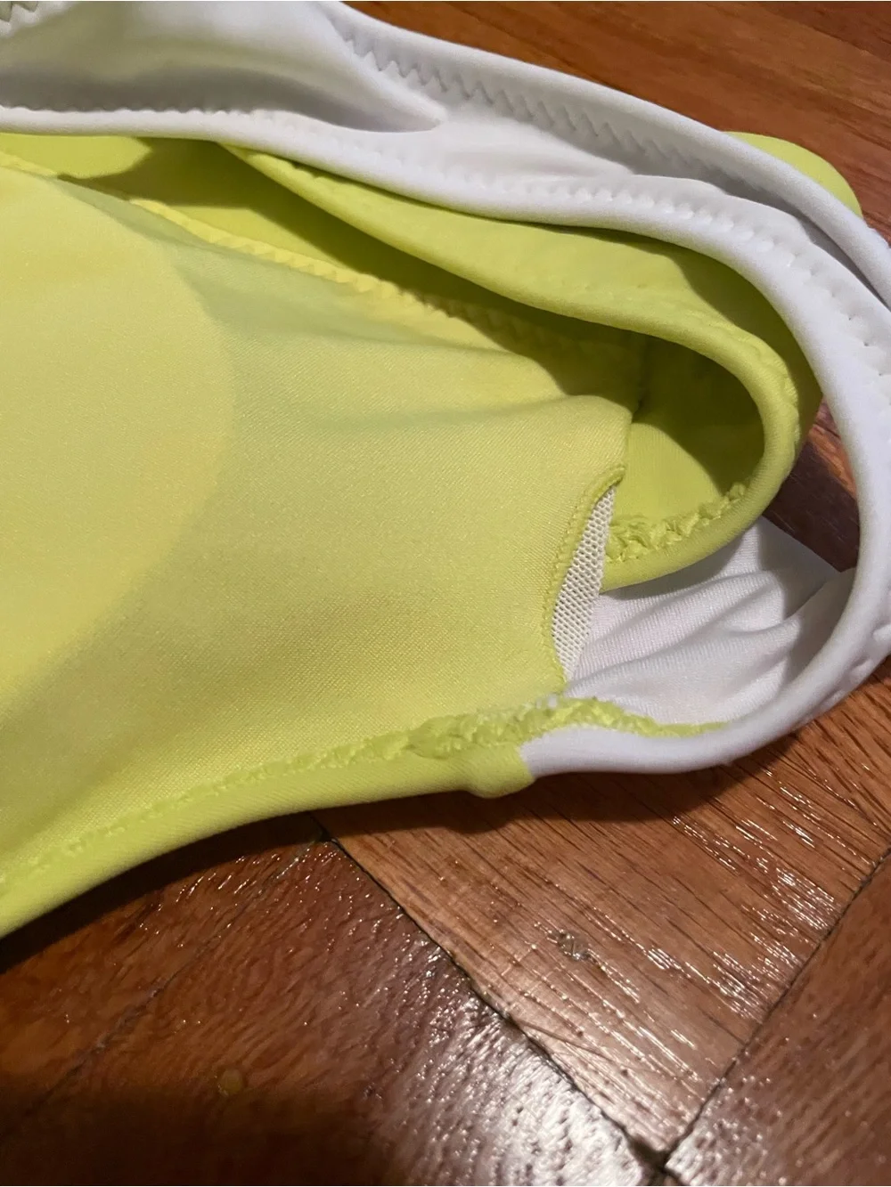 Fabletics Women’s Yellow Bathing suit/Sports Bra Size Small